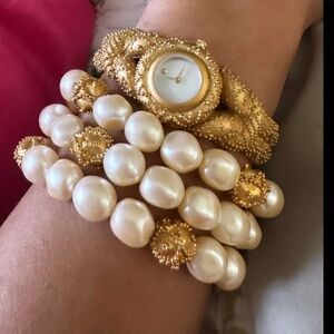 Mary McFadden for Franklin Mint 1988  watch and faux baroque pearl bracelet set